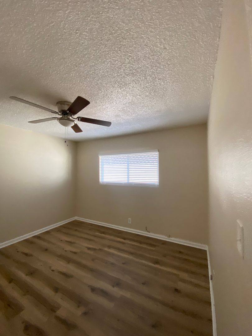 Apartment for rent at 6175 Linden Ave, Long Beach, CA 90805