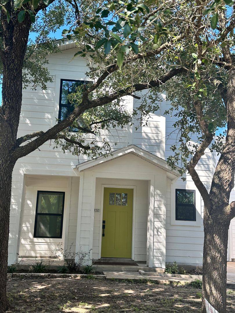House for rent at 13400 Coomes Dr, Del Valle, TX 78617