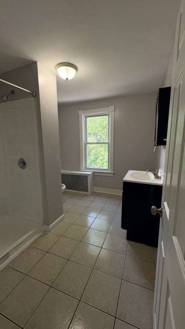 House for rent at 655 Franklin St, Trenton, NJ 08611