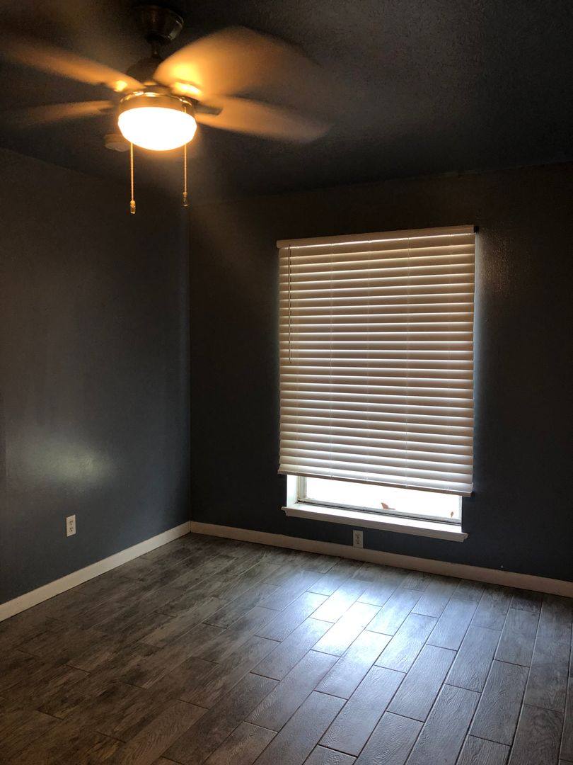 House for rent at 3006 Glen Court, Huntsville, TX 77340