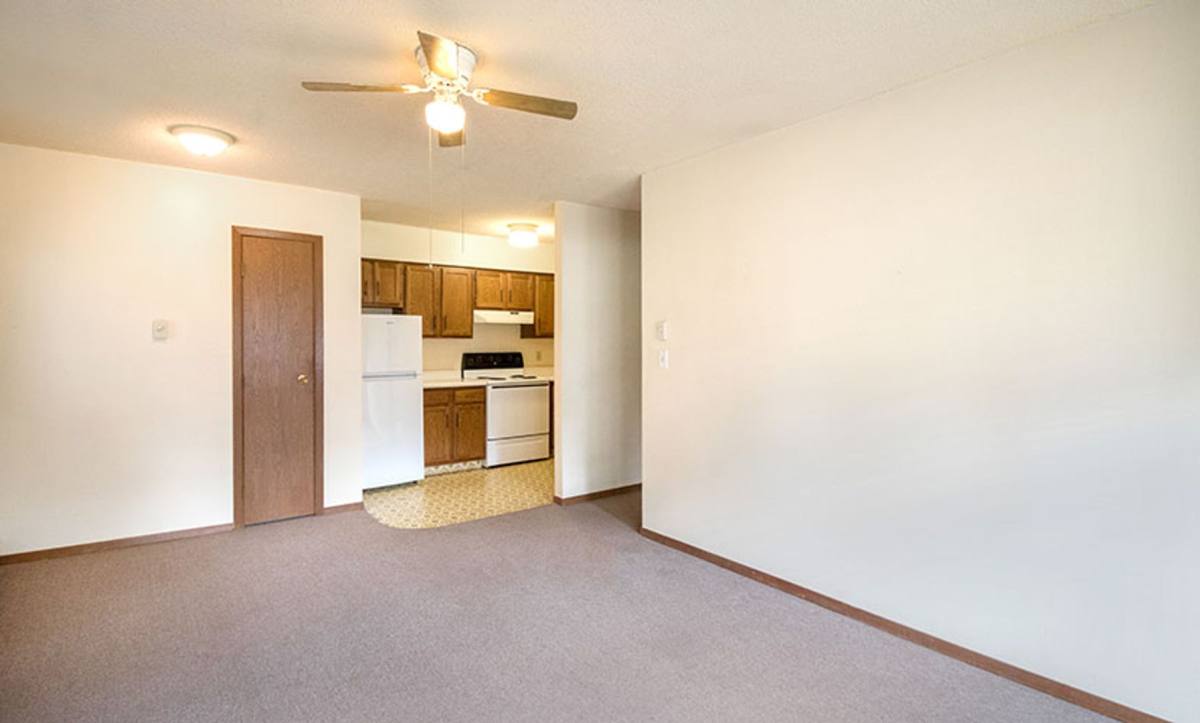 Apartment for rent at 108 110 204 206 Kansas Ave NW, Orange City, IA 51041