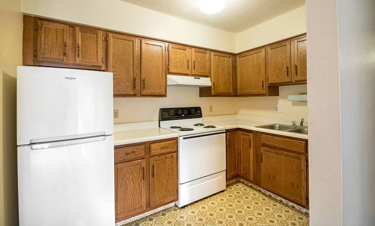 Apartment for rent at 108 110 204 206 Kansas Ave NW, Orange City, IA 51041