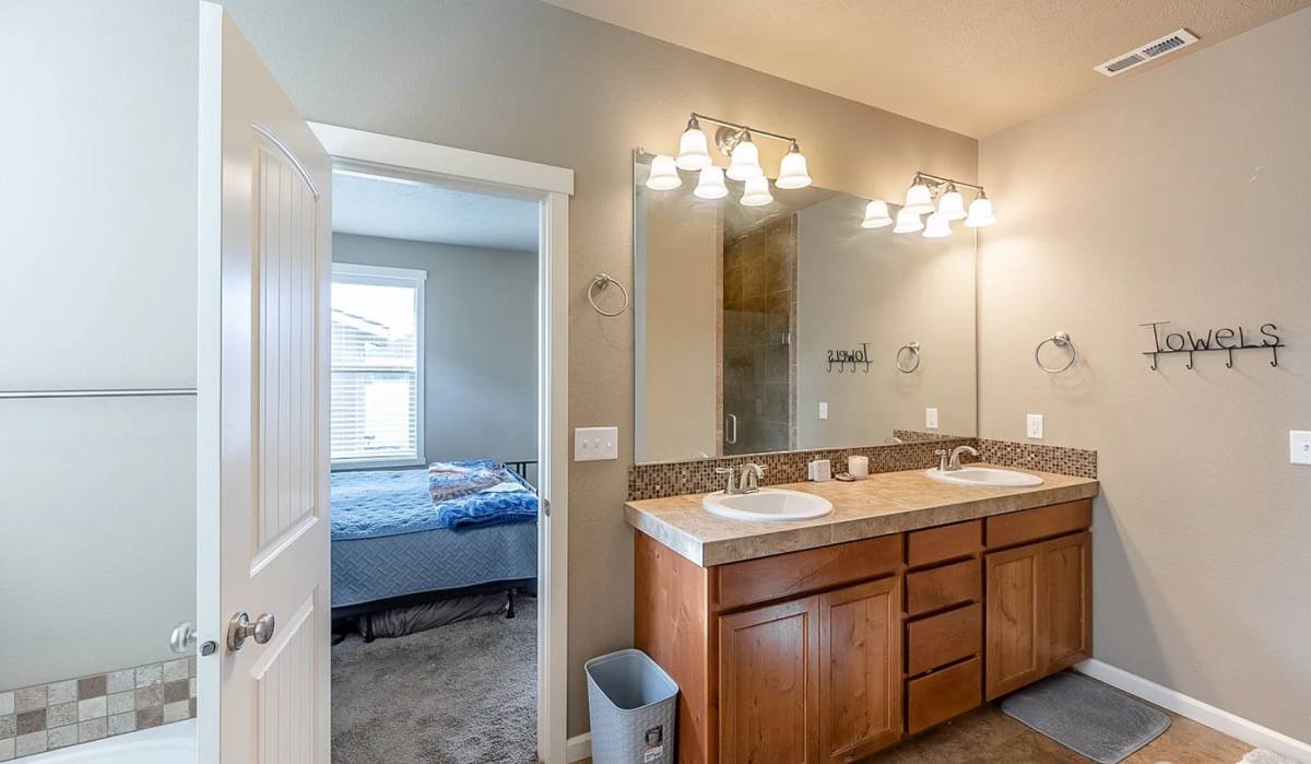 House for rent at 4707 W Warbler St, Moses Lake, WA 98837