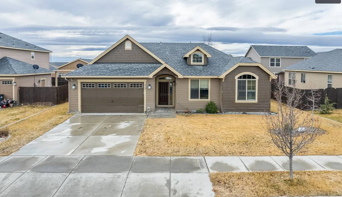 House for rent at 4707 W Warbler St, Moses Lake, WA 98837