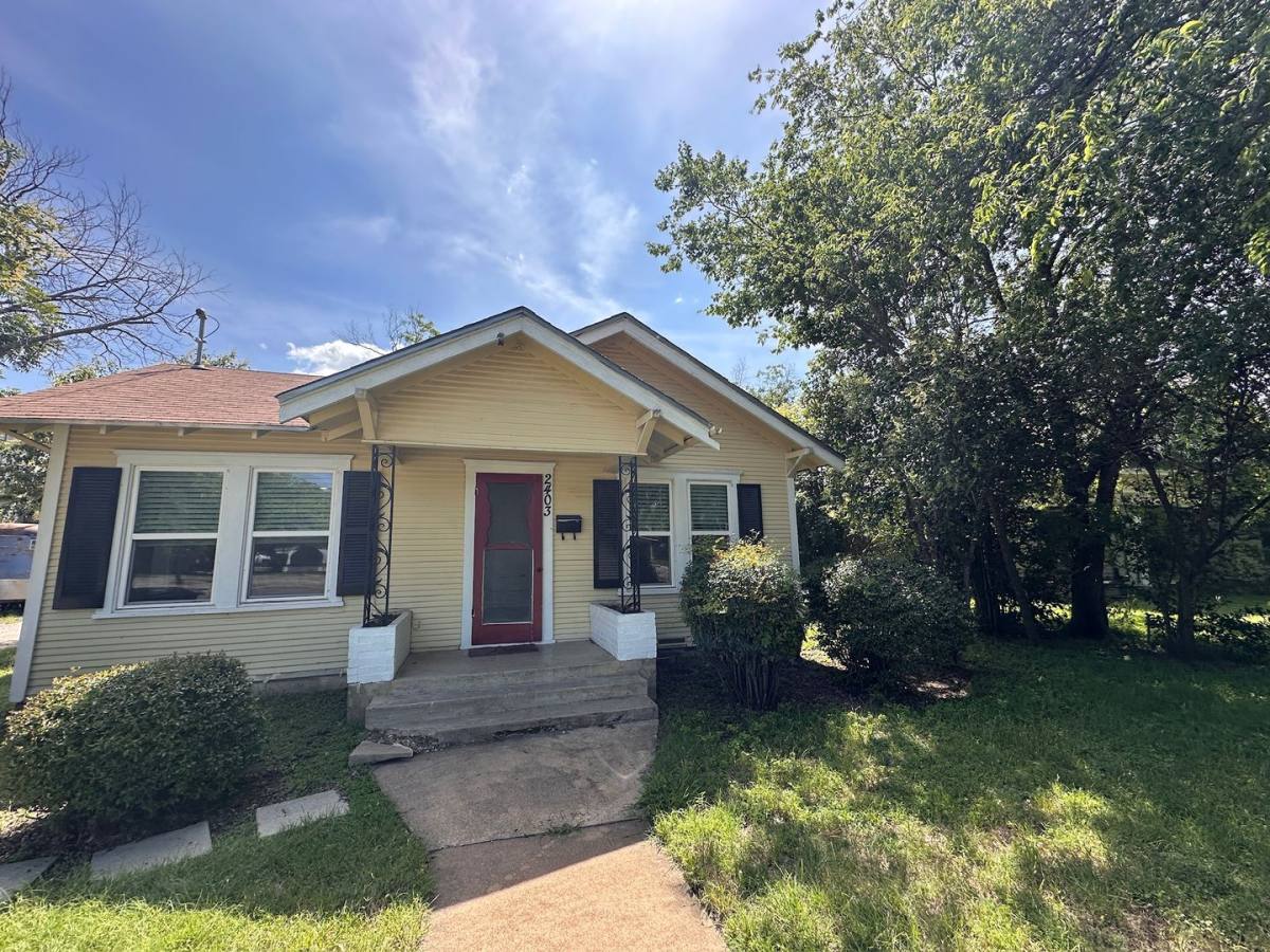 House for rent at 2403 Austin Ave, Brownwood, TX 76801
