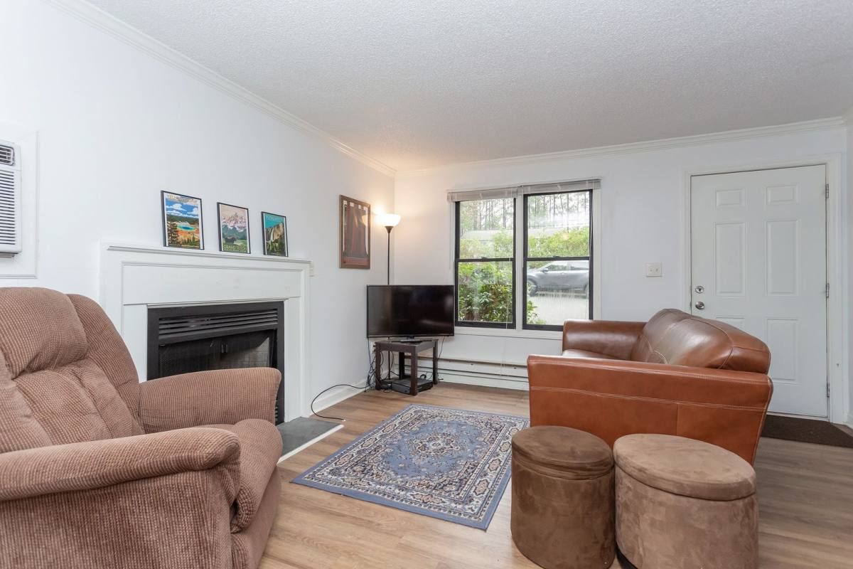 House for rent at 129 Forsyth Dr #B, Chapel Hill, NC 27517