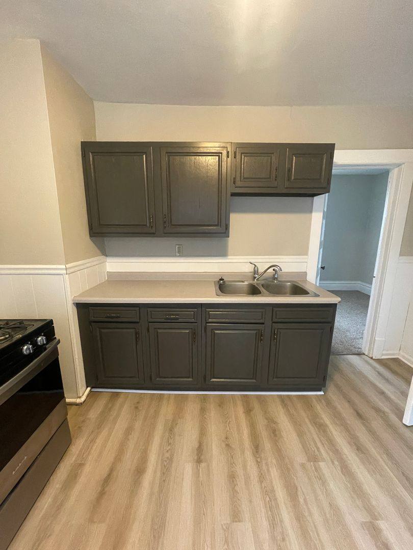 Apartment for rent at 521 N 21st Ave W, Duluth, MN 55806