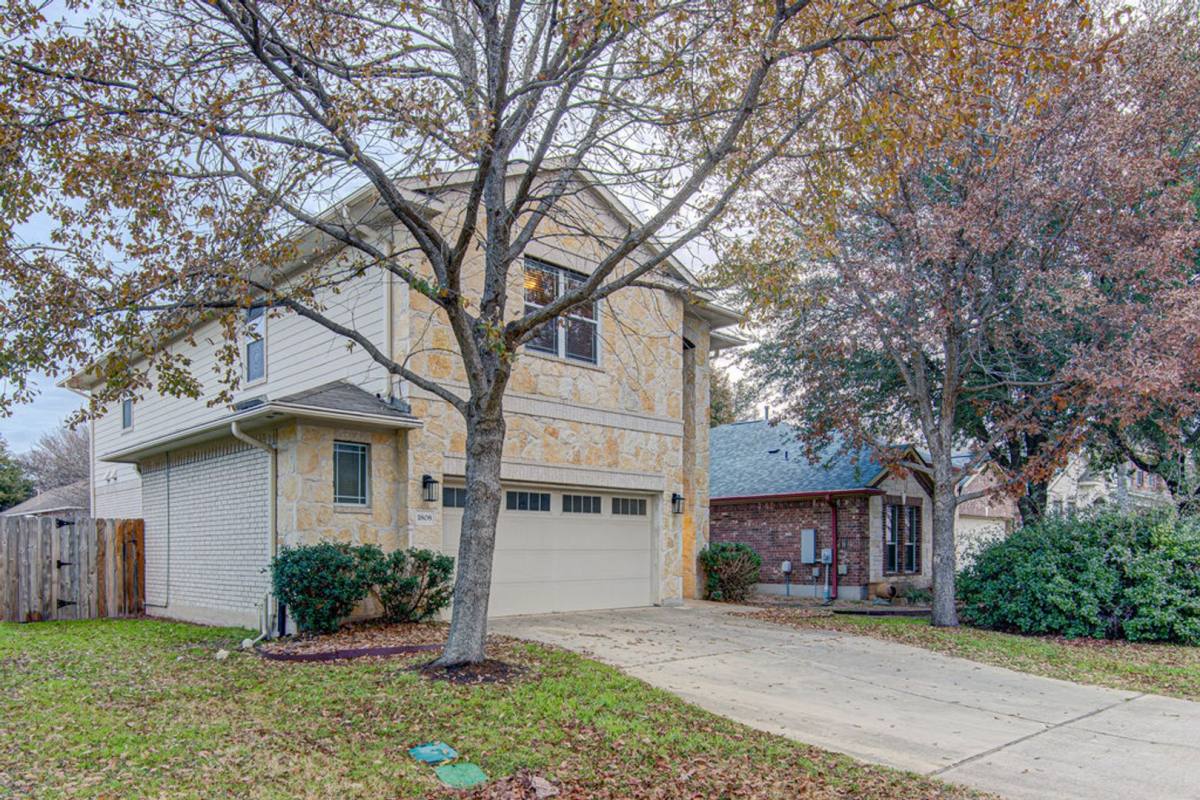 House for rent at 1808 McClannahan Dr, Austin, TX 78748