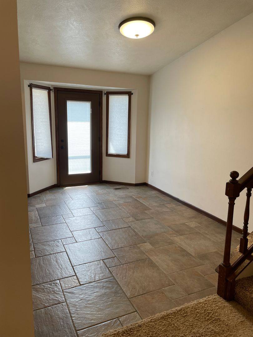 House for rent at 4401 E Oak St, Sioux Falls, SD 57103