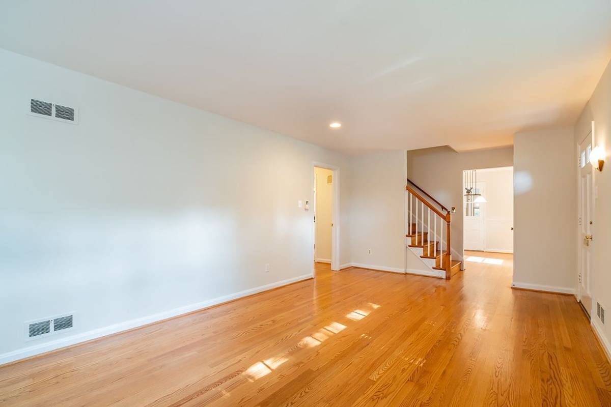 House for rent at 6400 Ruffin Rd, Chevy Chase, MD 20815