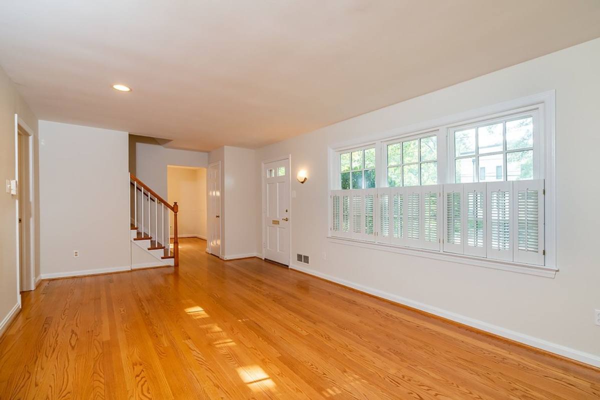 House for rent at 6400 Ruffin Rd, Chevy Chase, MD 20815