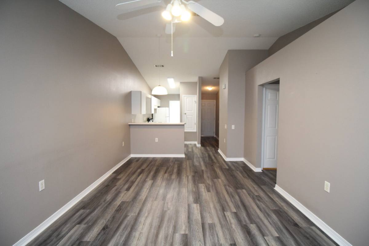 Townhouse for rent at 309 Loveland Circle, Pensacola, FL 32526