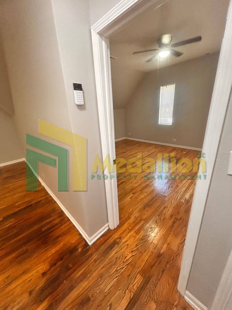 Apartment for rent at 4700 W Monroe St, Chicago, IL 60644