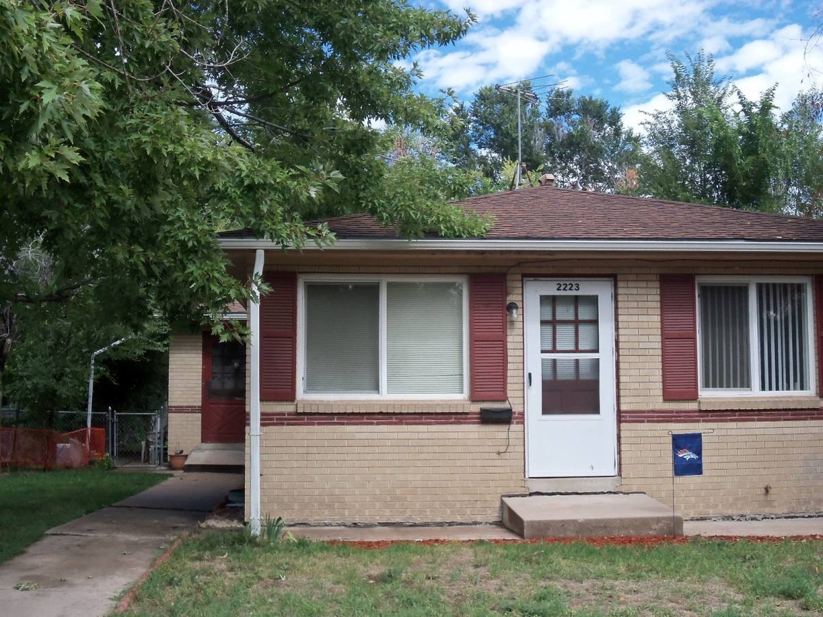 Apartment for rent at 2233 W Parkhill Ave, Littleton, CO 80120