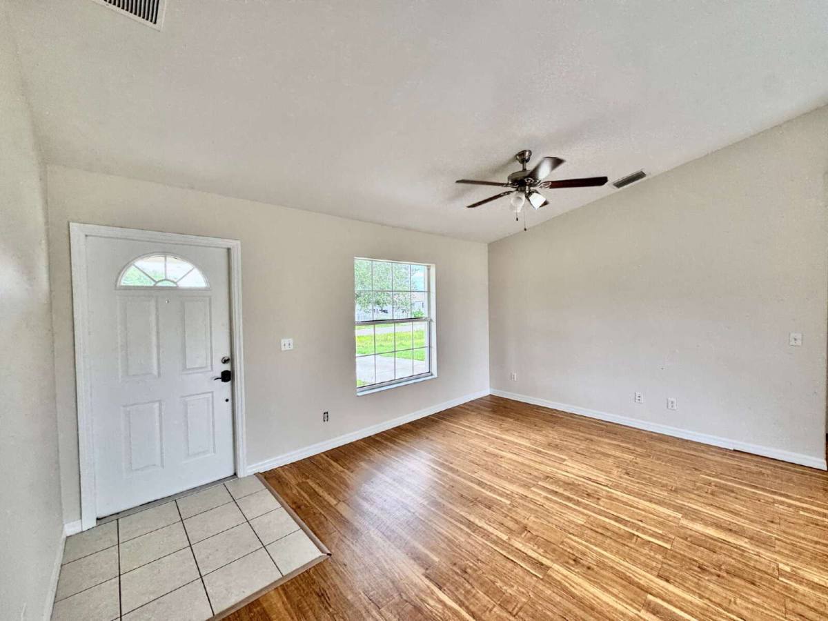 Townhouse for rent at 4421 25th St SW, Lehigh Acres, FL 33973