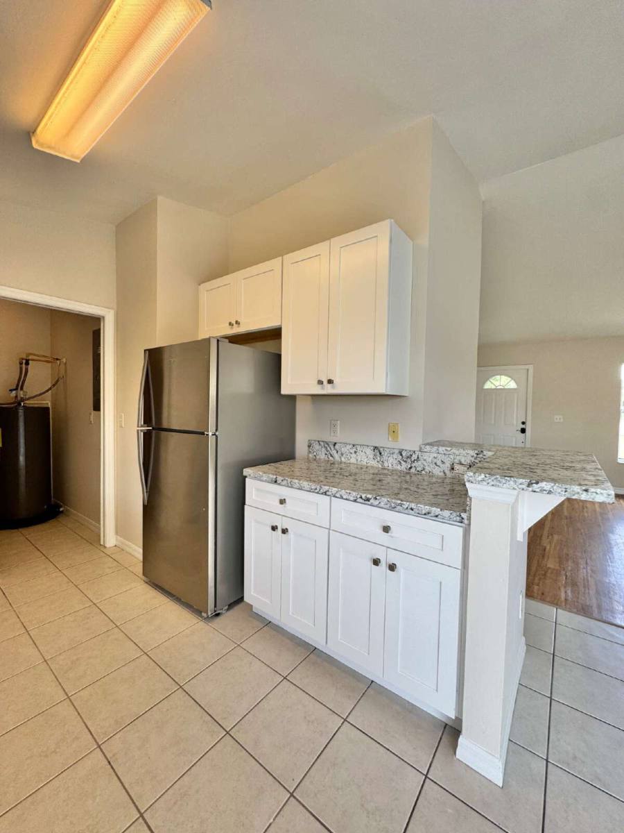 Townhouse for rent at 4421 25th St SW, Lehigh Acres, FL 33973