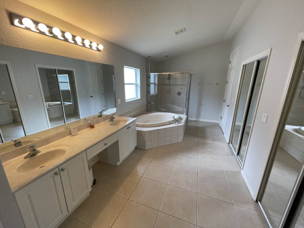 House for rent at 4858 Chastain Dr, Melbourne, FL 32940