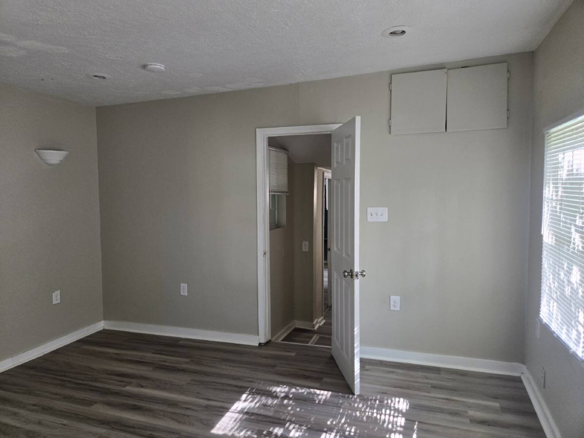 House for rent at 451 N 25th St Mk, Louisville, KY 40212
