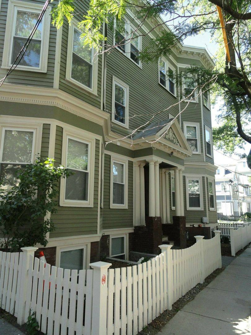 Apartment for rent at 231 Norfolk St, Cambridge, MA 02139