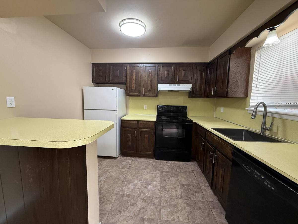 Condo for rent at 4334 E 67th St #C3586, Tulsa, OK 74136