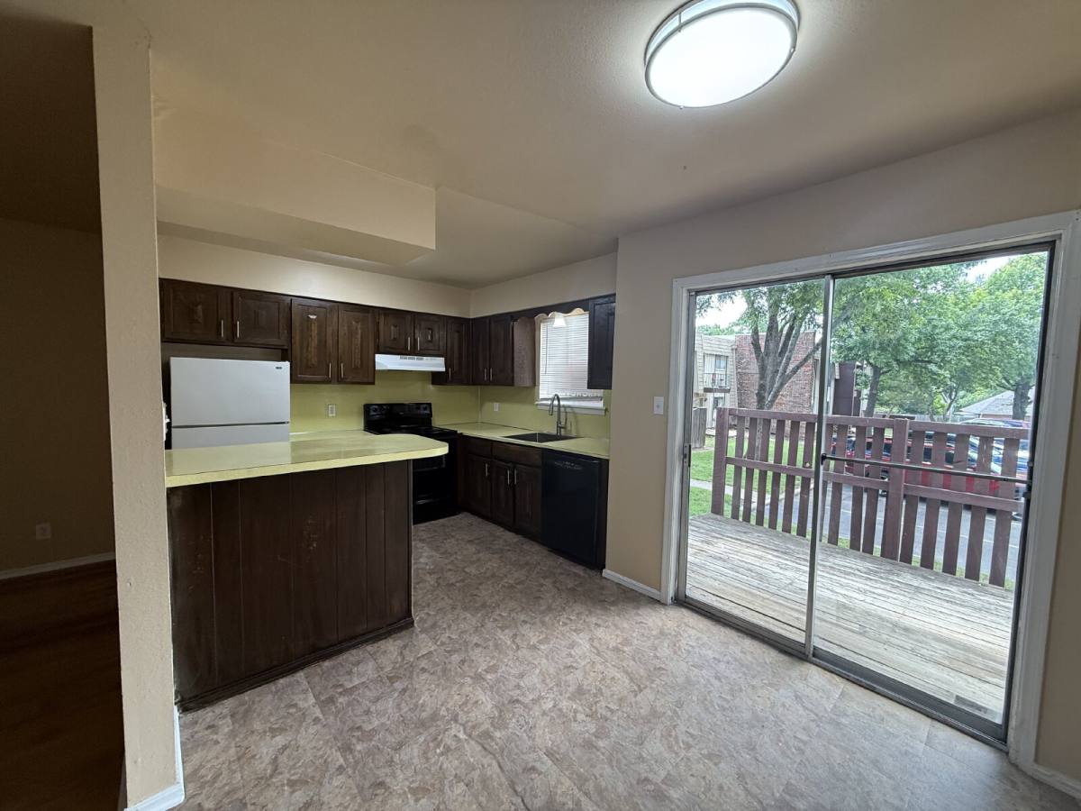 Condo for rent at 4334 E 67th St #C3586, Tulsa, OK 74136