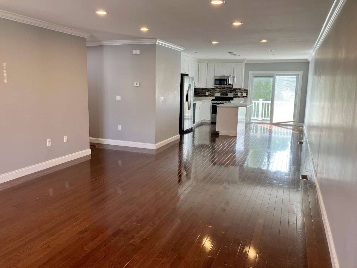 Townhouse for rent at 106 Intervale St #B, Quincy, MA 02169