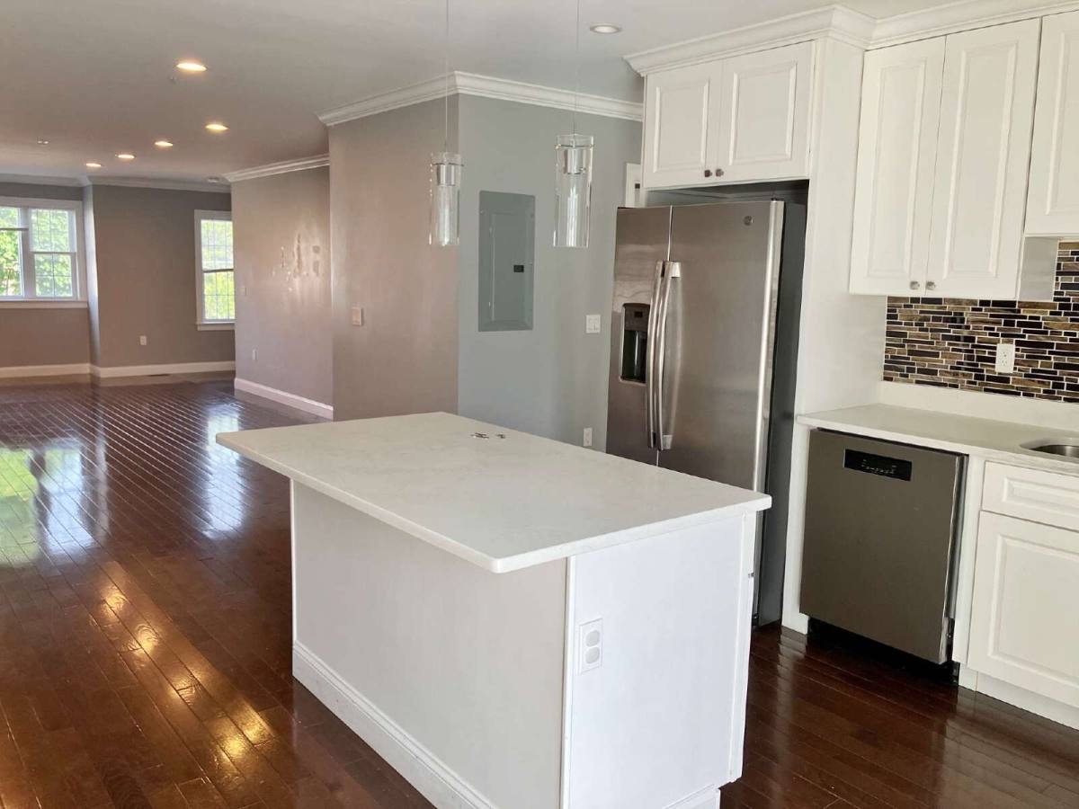Townhouse for rent at 106 Intervale St #B, Quincy, MA 02169