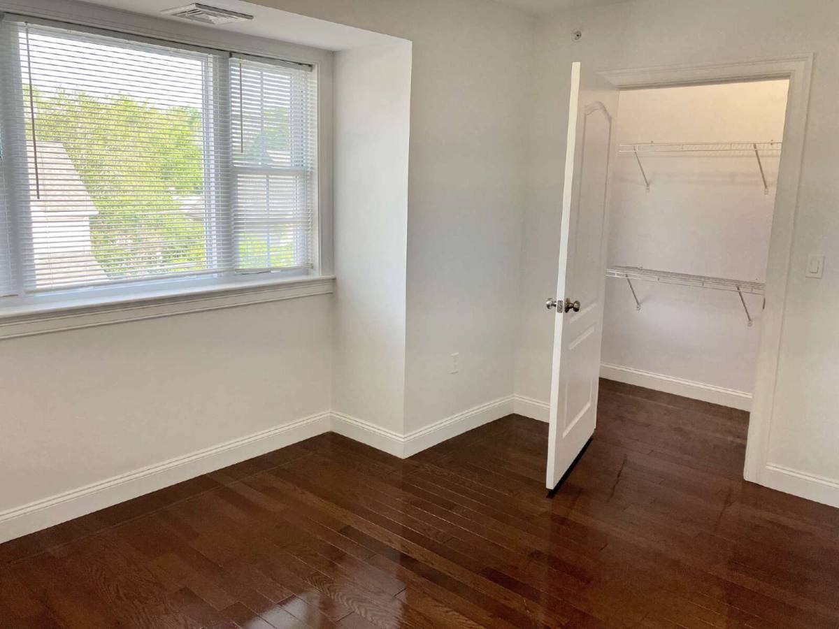Townhouse for rent at 106 Intervale St #B, Quincy, MA 02169