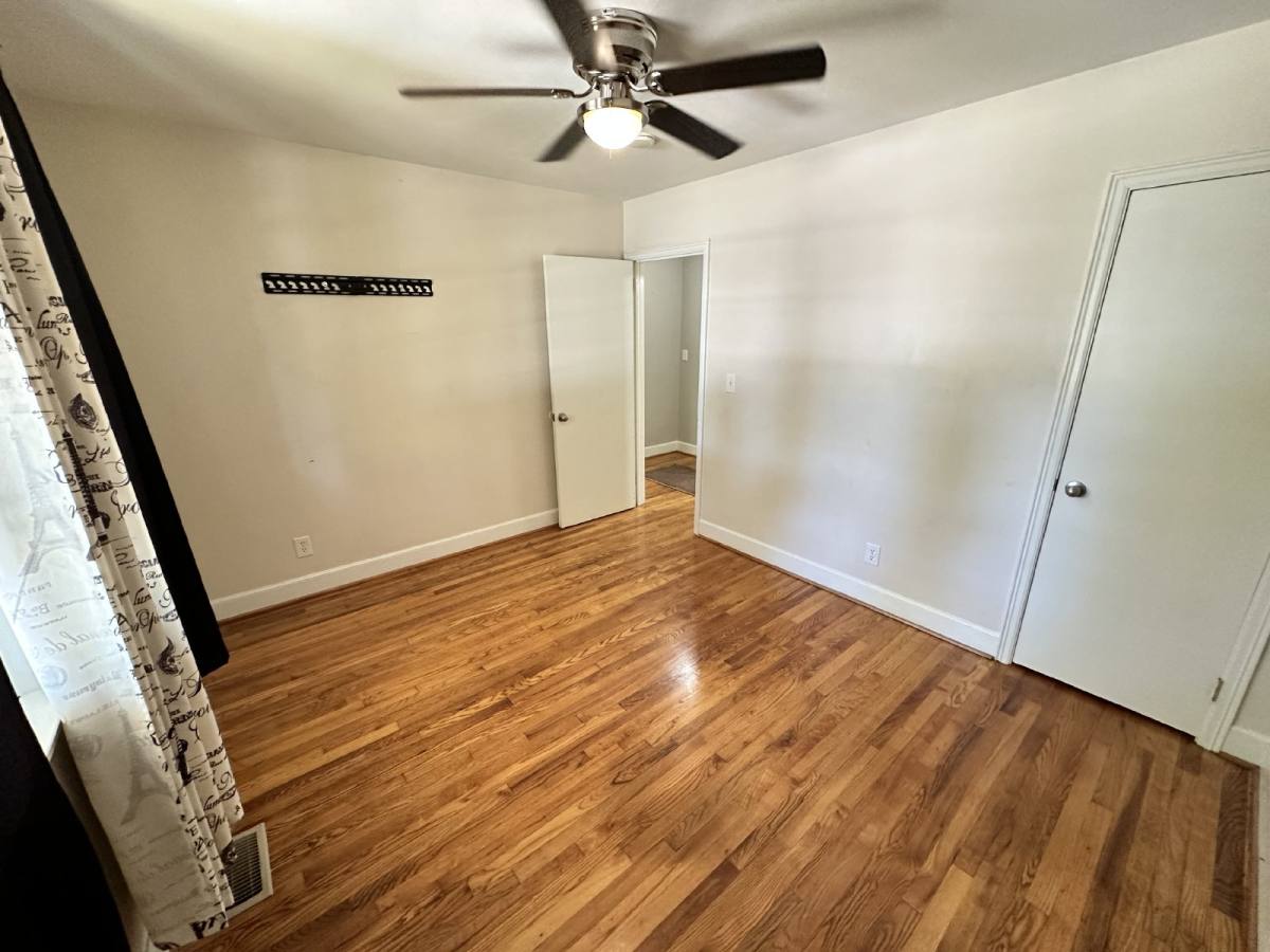 Townhouse for rent at 1719 Burnham St, West Columbia, SC 29169