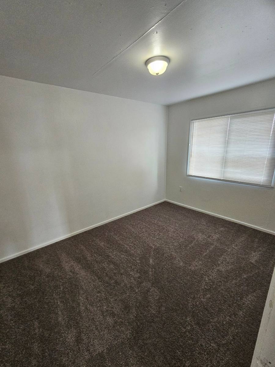 Apartment for rent at 215 Elm St, Bremerton, WA 98310