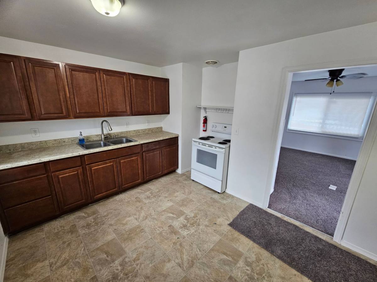 Apartment for rent at 215 Elm St, Bremerton, WA 98310