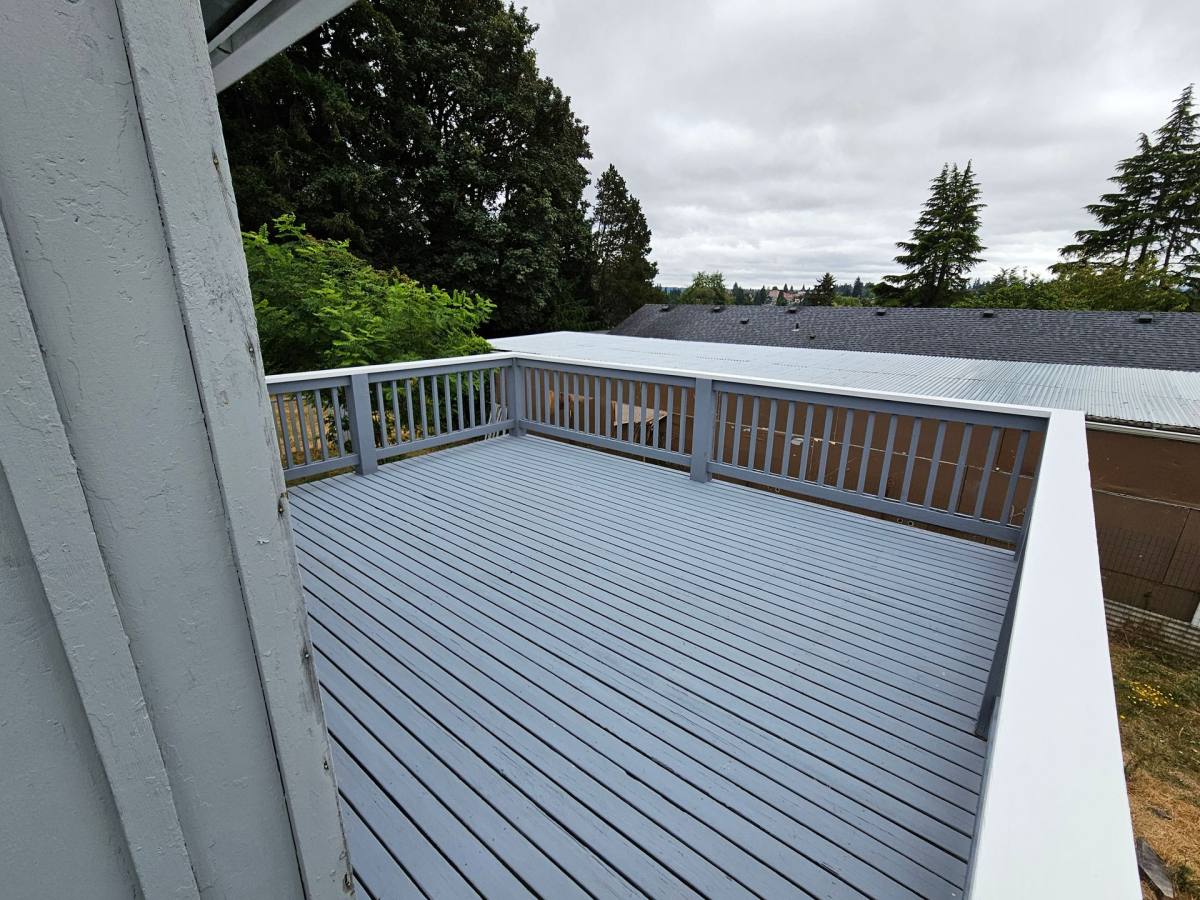 Apartment for rent at 215 Elm St, Bremerton, WA 98310
