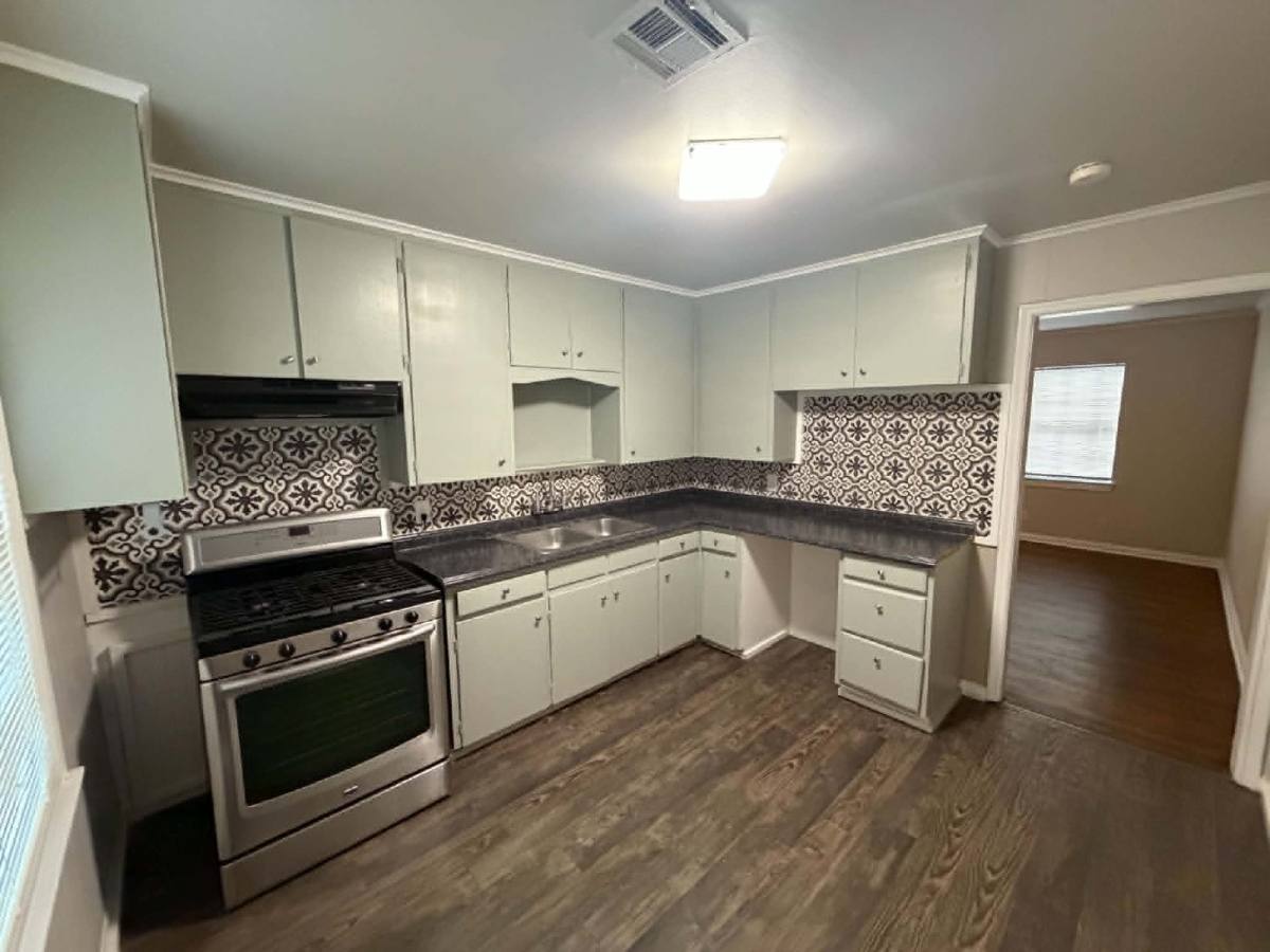 House for rent at 111 N Richmond Ave, Tulsa, OK 74115