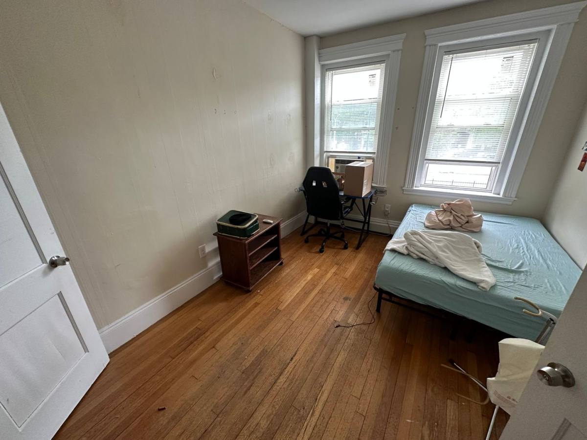 Apartment for rent at 1325 Commonwealth Ave #4E, Allston, MA 02134