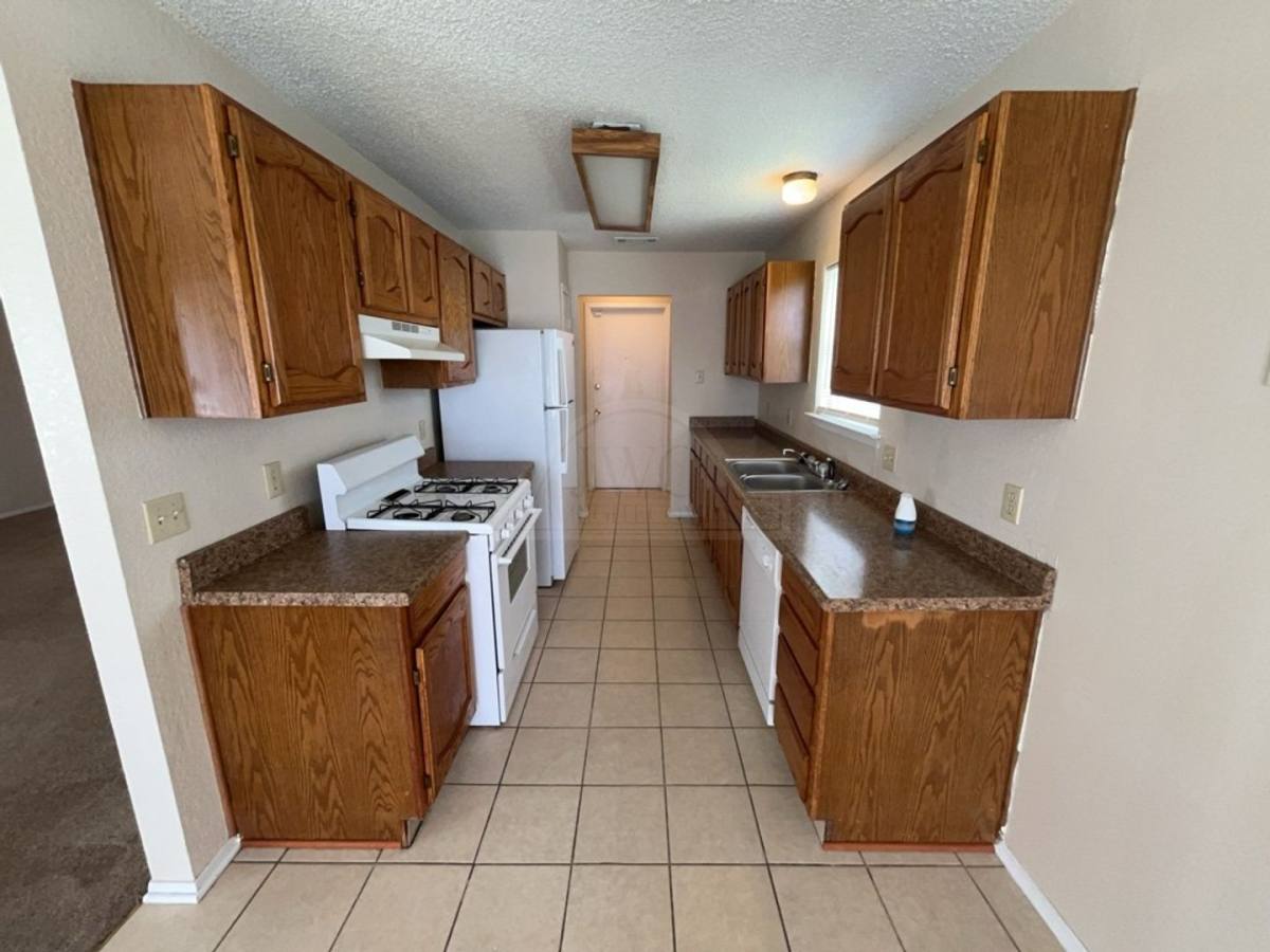 House for rent at 1510 Rose Ave, Killeen, TX 76543