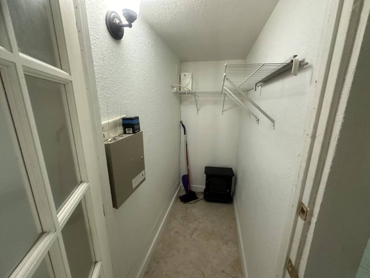 Apartment for rent at 721 W Socrum Loop Rd, Lakeland, FL 33809