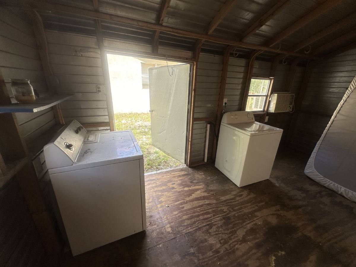 Apartment for rent at 721 W Socrum Loop Rd, Lakeland, FL 33809