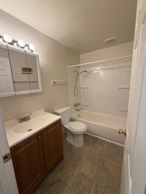 Apartment for rent at 13746 SE Powell Blvd #16, Portland, OR 97236