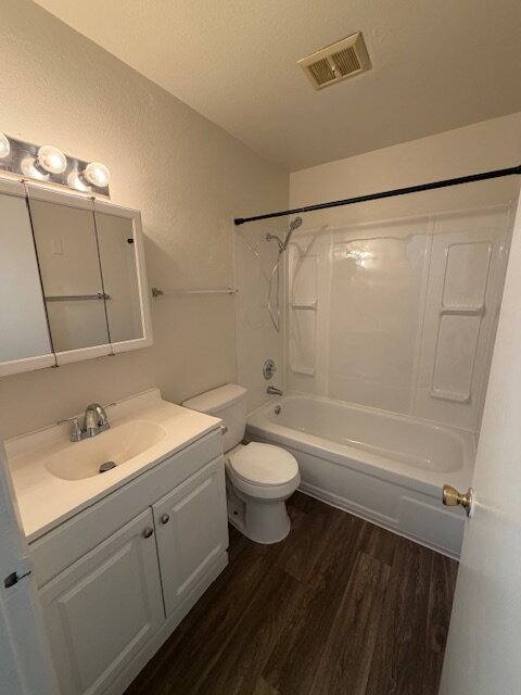 Apartment for rent at 17442 SE Powell Blvd, Portland, OR 97236
