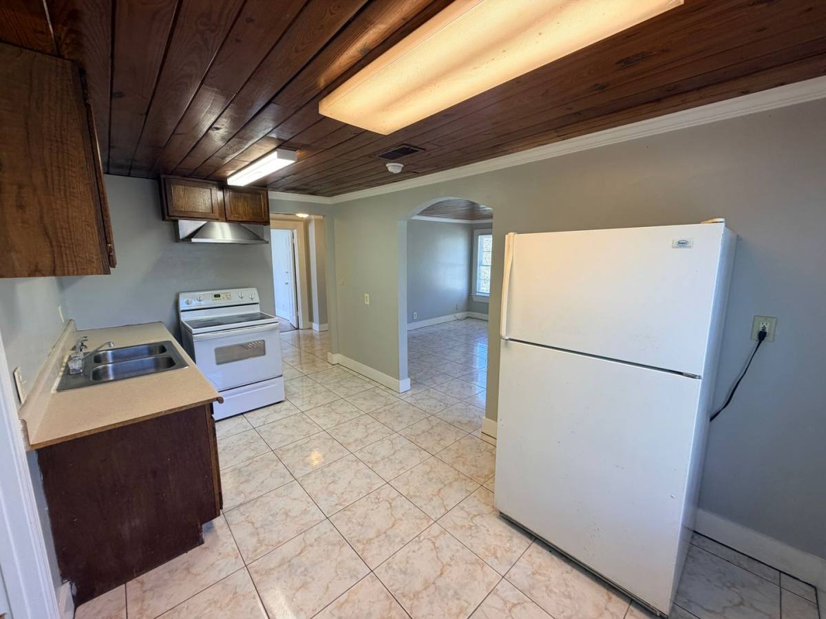 Apartment for rent at 1005 Langdale Place, Valdosta, GA 31602