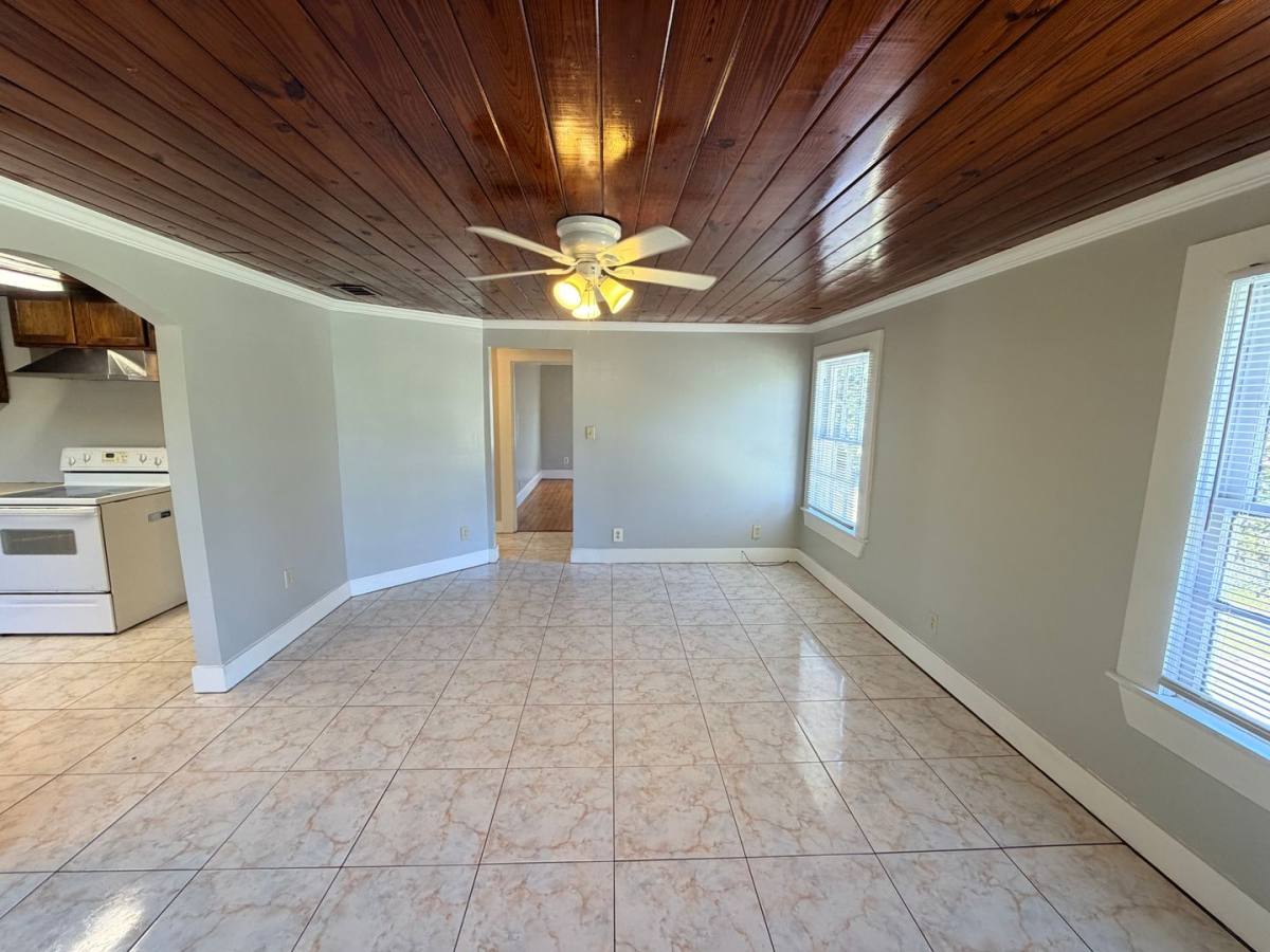 Apartment for rent at 1005 Langdale Place, Valdosta, GA 31602