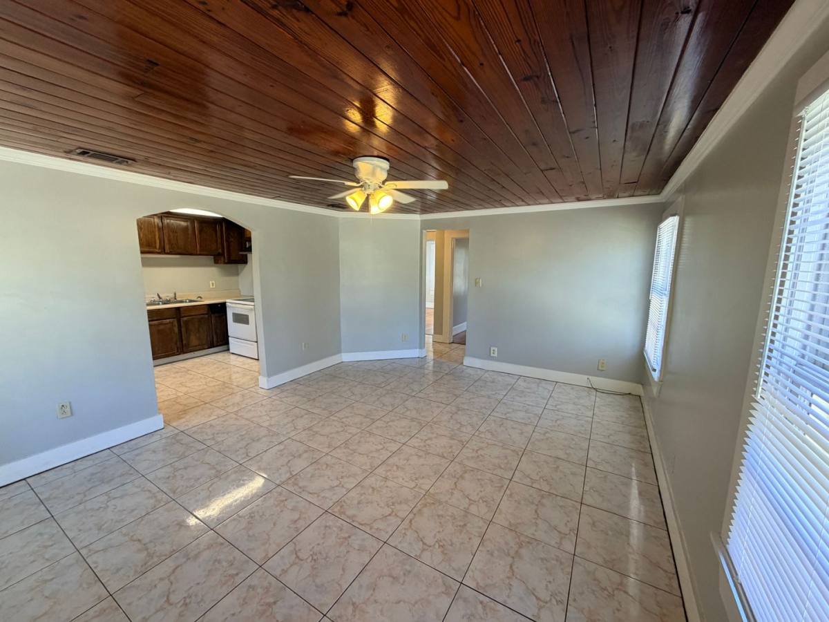 Apartment for rent at 1005 Langdale Place, Valdosta, GA 31602