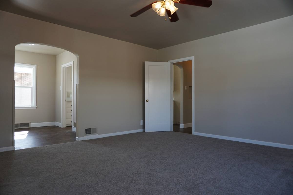 House for rent at 2022 S 300 E, Salt Lake City, UT 84115