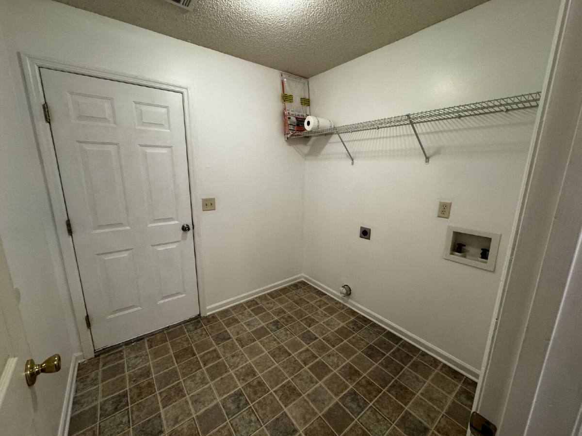 House for rent at 276 Gloucester Dr, Midway, GA 31320