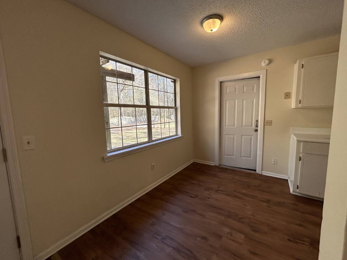 House for rent at 317 SE Jefferson Circle, Allenhurst, GA 31301