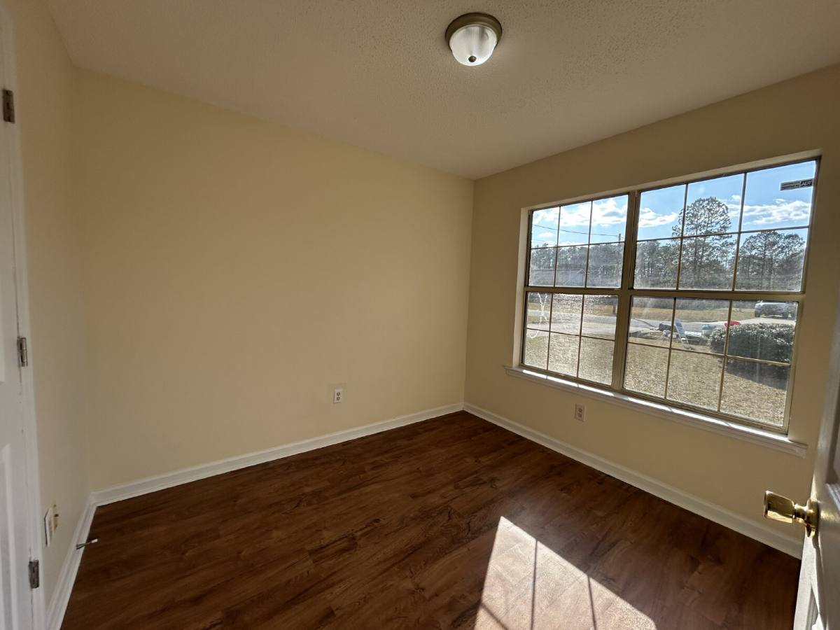 House for rent at 317 SE Jefferson Circle, Allenhurst, GA 31301
