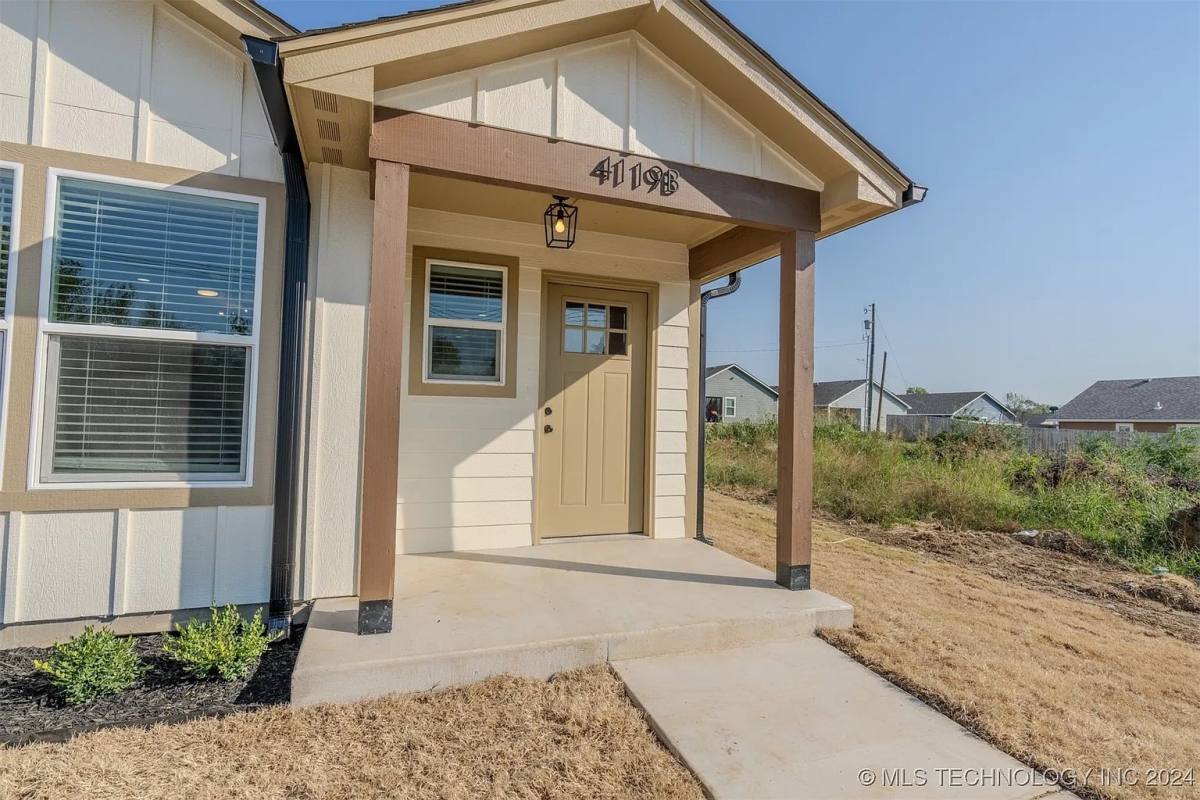 Townhouse for rent at 4119 W 57th St #B, Tulsa, OK 74107