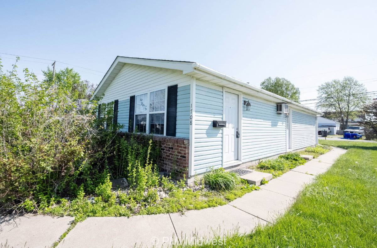 Townhouse for rent at 1708 S Market St, Kokomo, IN 46902