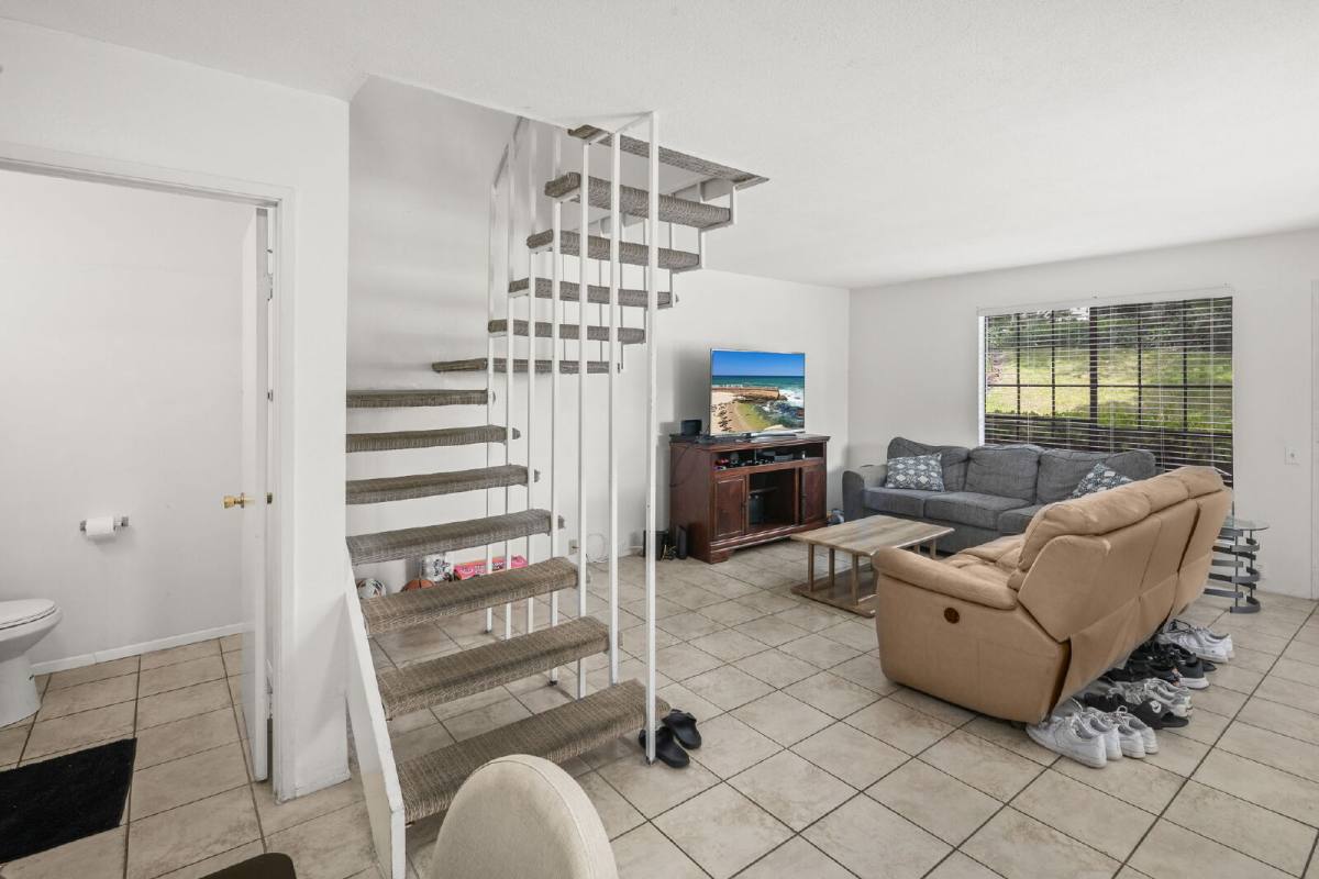 Townhouse for rent at 4390 Caminito Del Diamante #93, San Diego, CA 92121