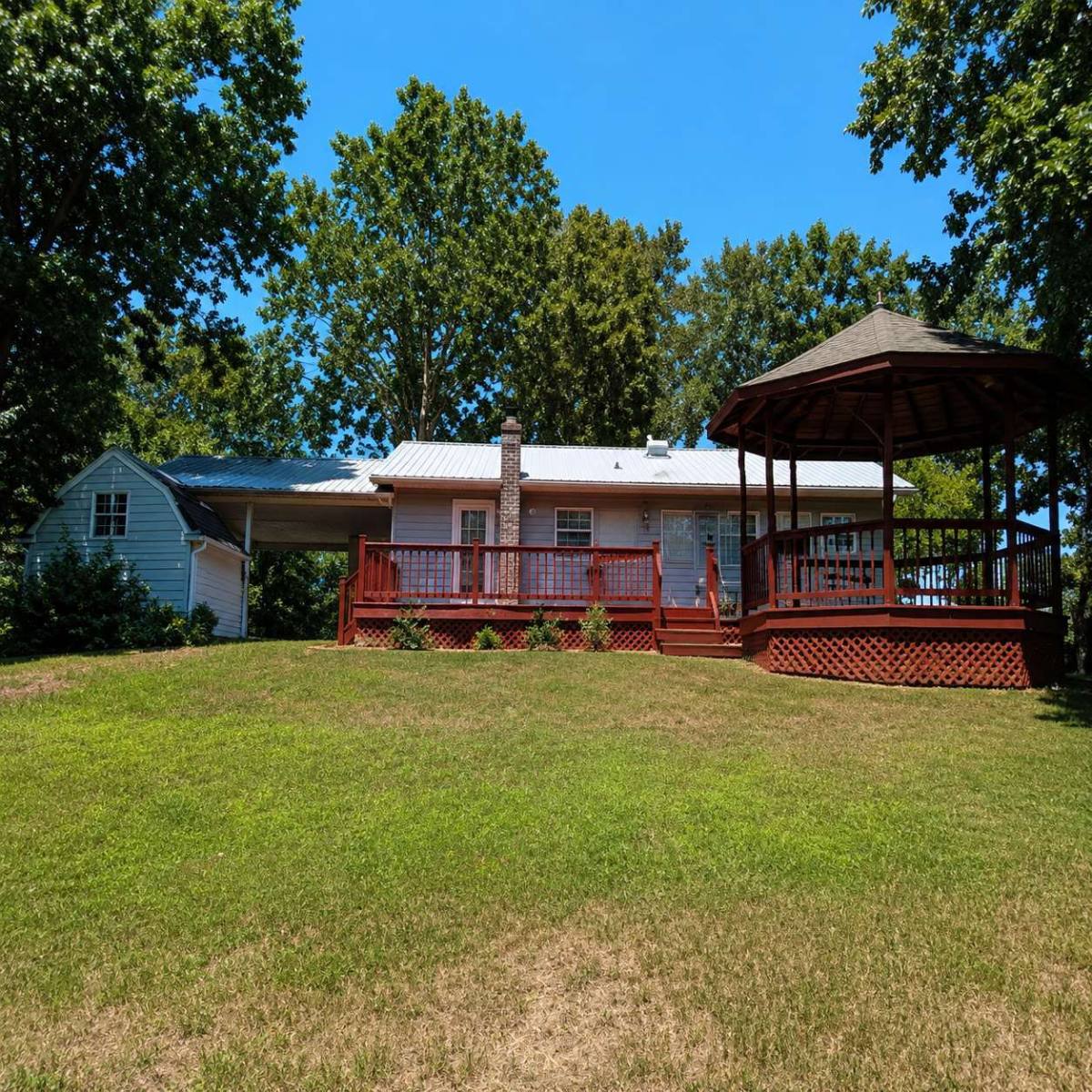 House for rent at 233 Branch Rd, Big Sandy, TN 38221